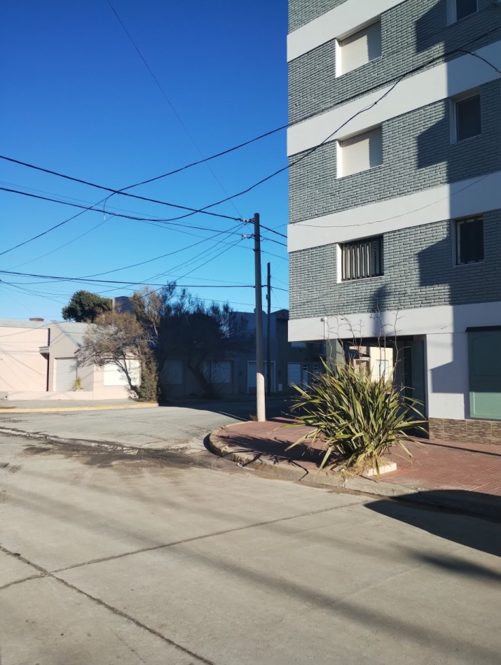Departamento centrico en Claromeco.